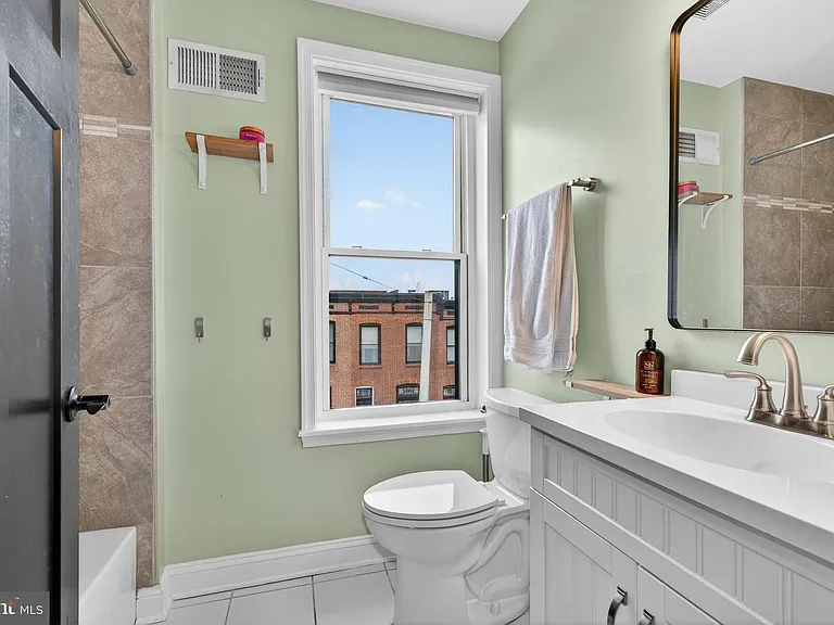 3200 Fleet St — Photo 28