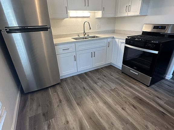 5th image of 2236 Hillsborough Ct #8-1
