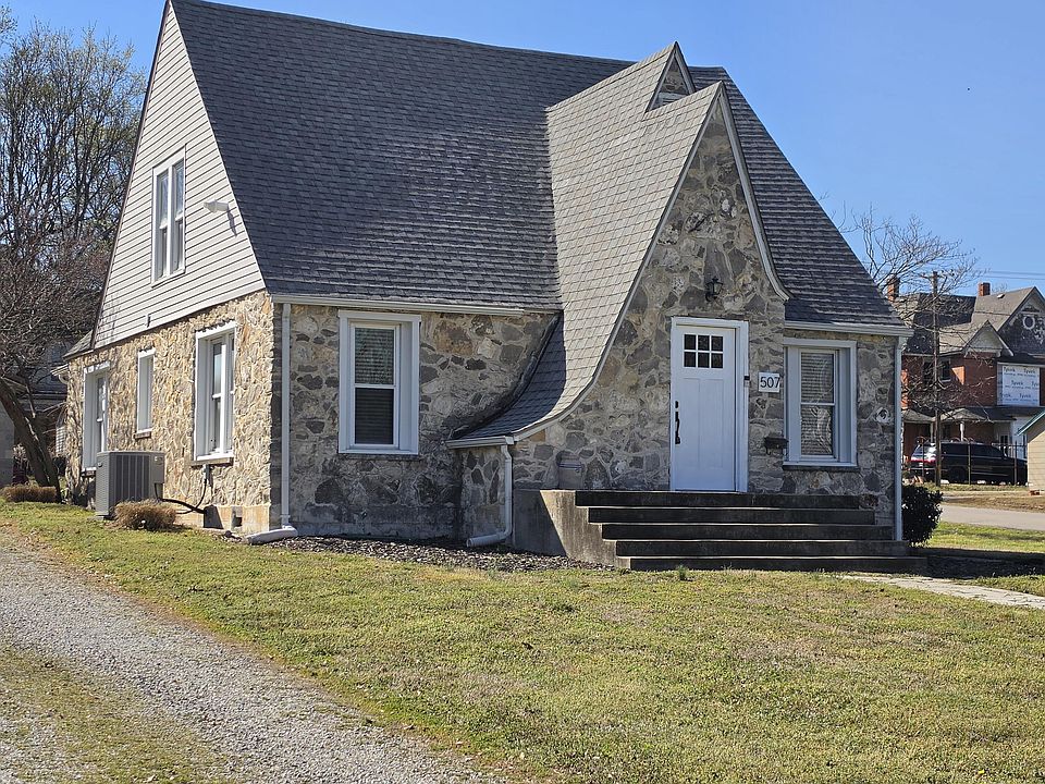 1st image of 507 N Elm Street