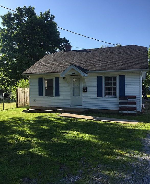 1st image of 102 Clover Ct