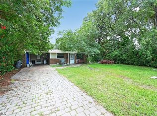 1223 Embassy Ln, Naples, FL 34104