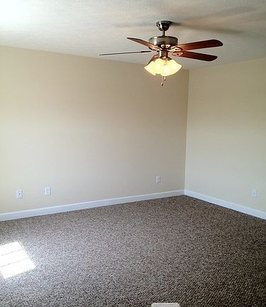 5th image of 184 Enterprise Ct #107