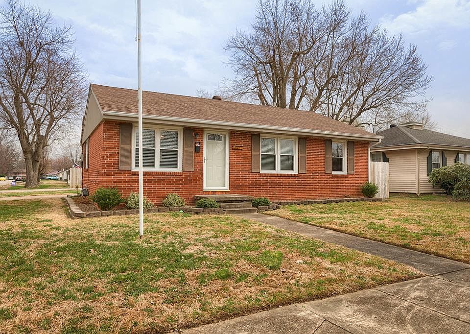 1st image of 3011 Legion Park Dr