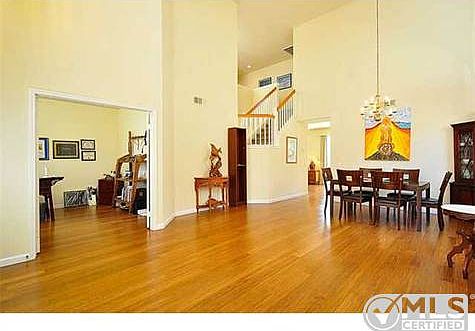 2nd image of 3913 Estancia Dr