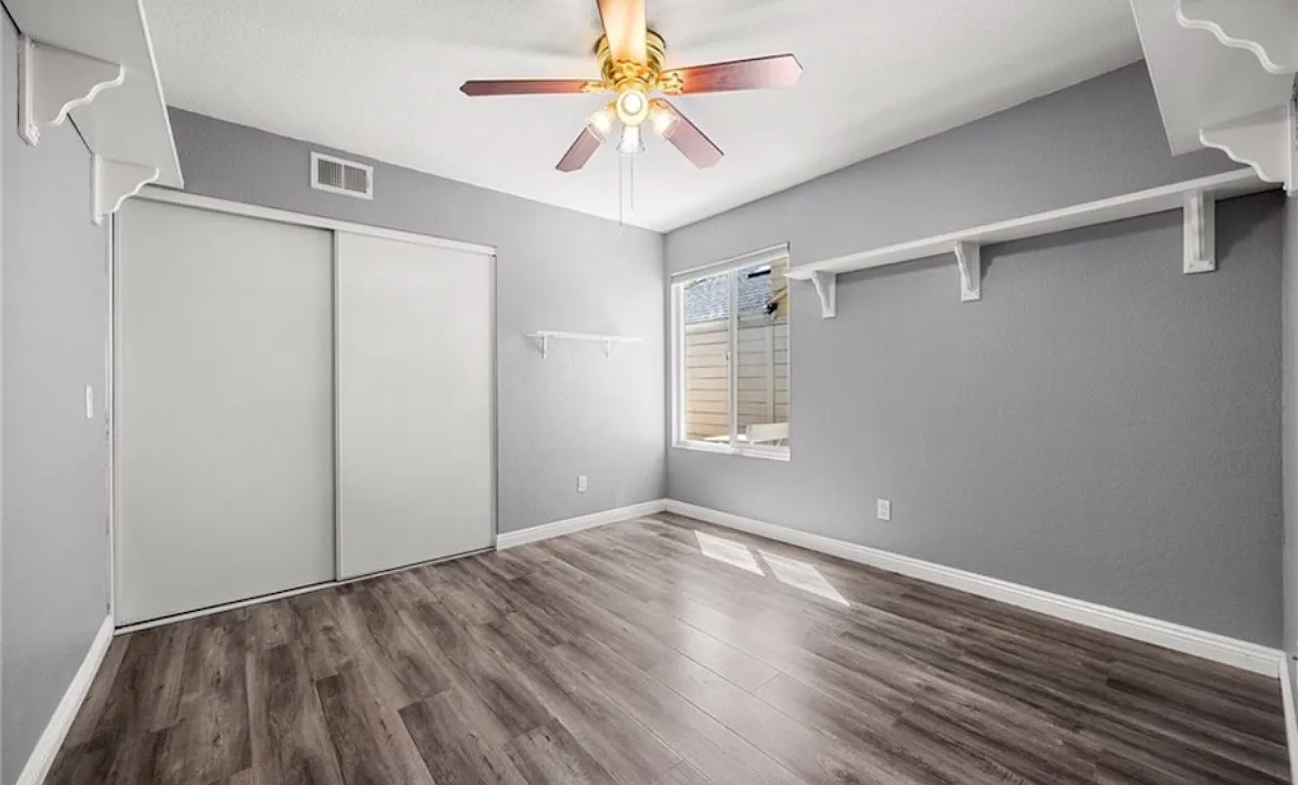 2 bed, 1062 sqft, $3,725 — Photo 3