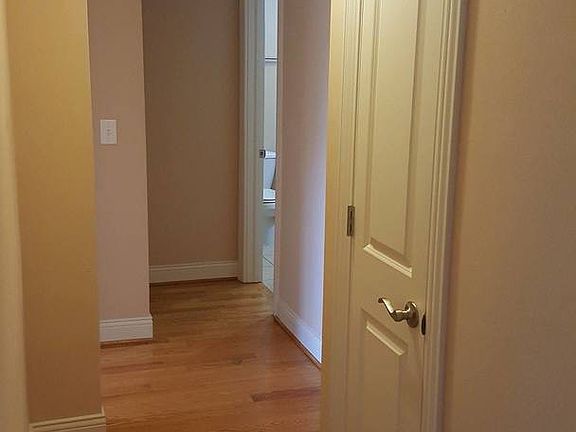 3rd image of 6333 N Milwaukee Ave #2A