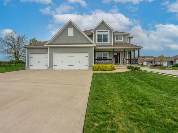 1222 Kelsay Ct, Warrensburg, MO 64093