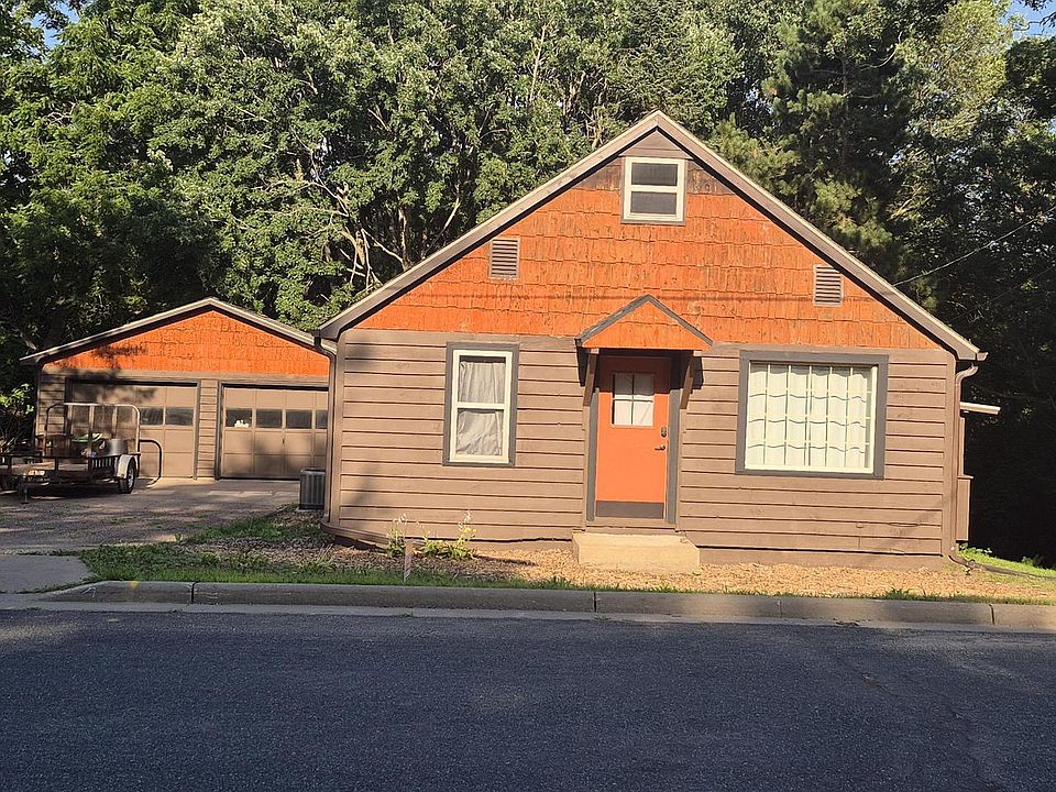 1st image of 1915 Abbe Hill DRIVE
