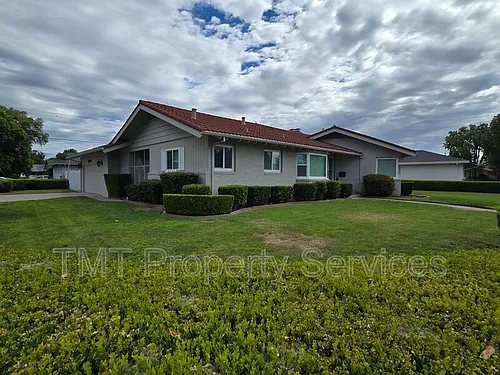 9 W Robinhood Dr Photo 1
