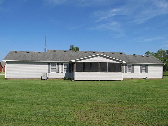 4th image of 1001 Ashley Ln