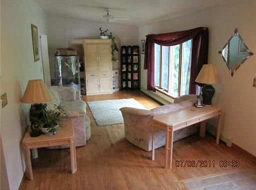 2nd image of 11 Oak Hill Dr