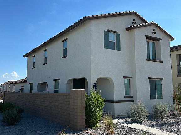 3rd image of 18136 W Raven Rd