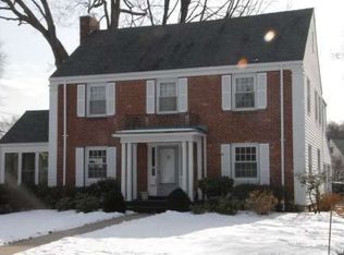 37 Sedgwick Rd, West Hartford, CT 06107