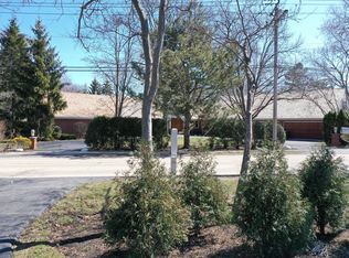 109 Sunset Ridge Rd, Northfield, IL 60093