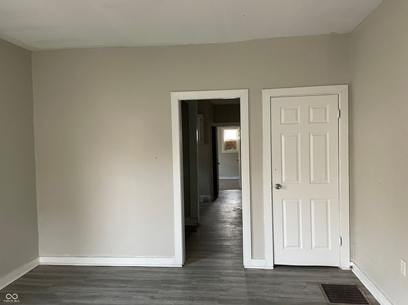 indianapolis-indiana-347130856 picture