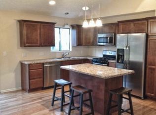 853 Beechwood Dr, Tallmadge, OH