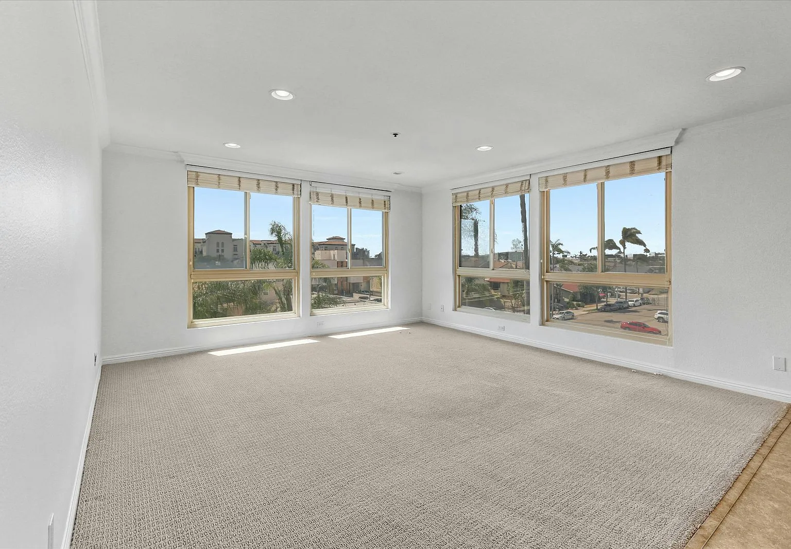 3939 Illinois Street, Unit 4G — Photo 4