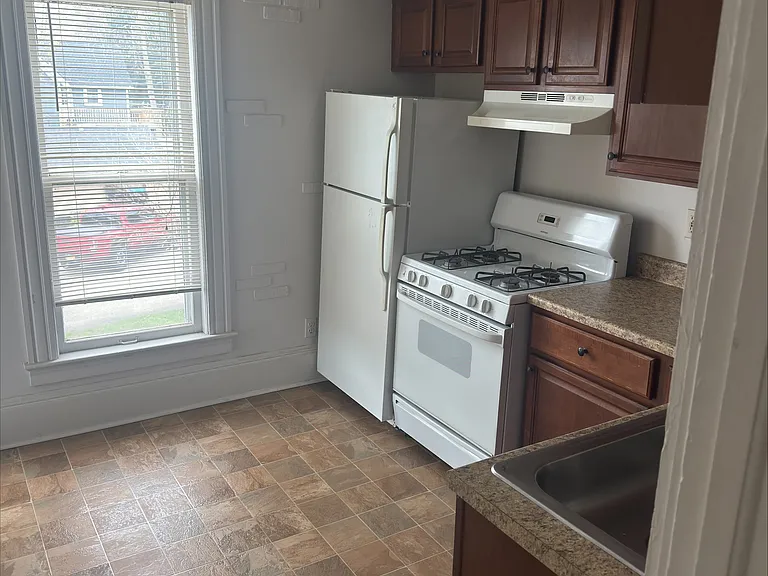 32 Parce Ave #2 — Photo 1