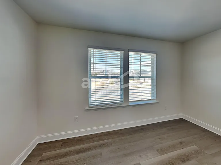 3460 Lincoln Heights Ln — Photo 13