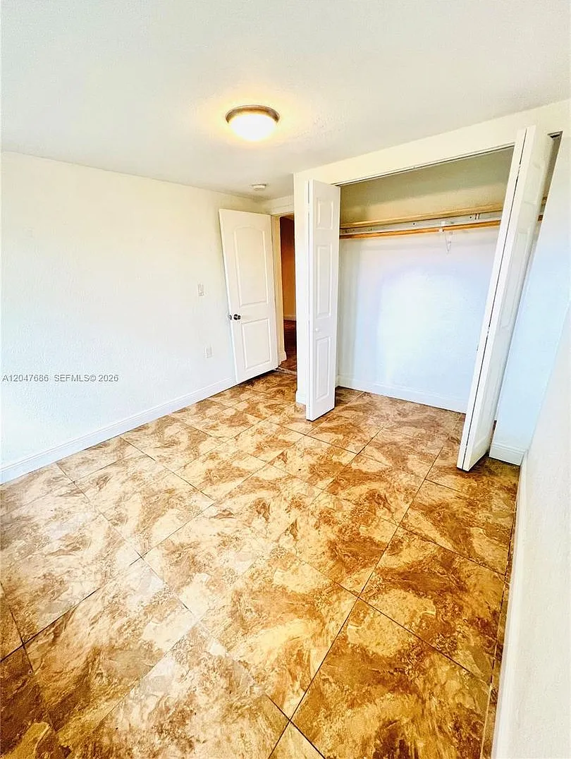 410 Pinecrest Dr 1 1, Miami Springs, FL 33166 - 5853 — Photo 3