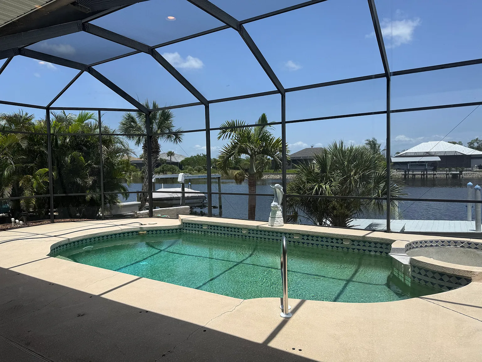 3 bed, 2200 sqft, $4,000 — Photo 4