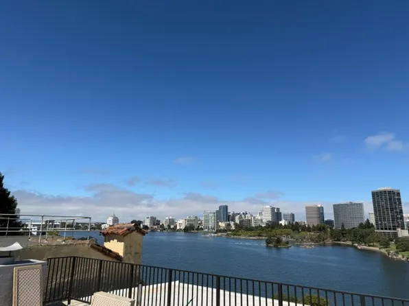 449 Merritt Ave APT D, Oakland, CA 94610