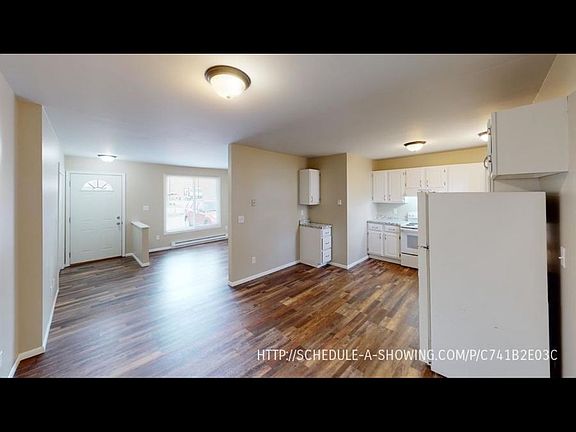 3rd image of 500 Harlow St APT 1