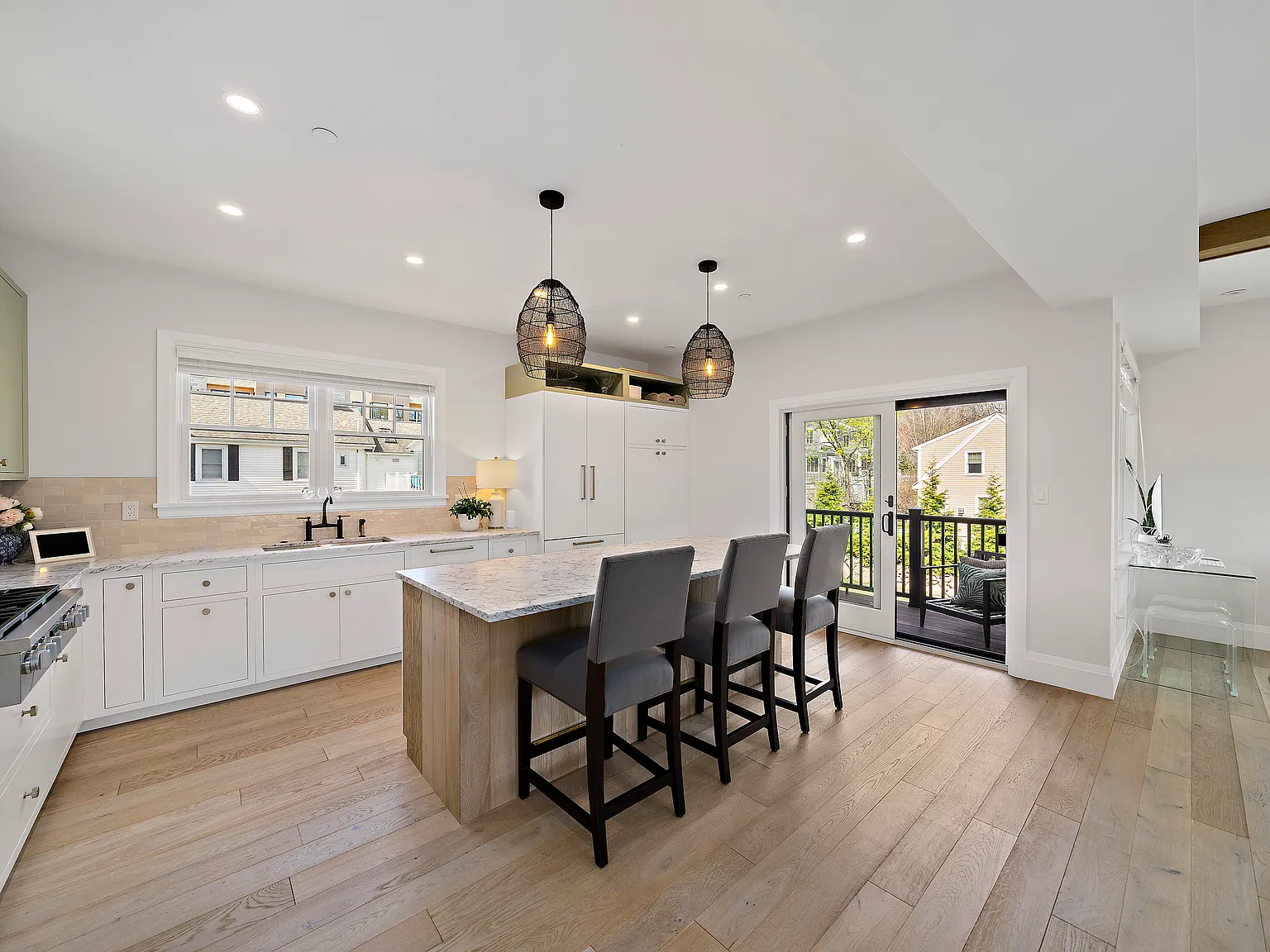 3 bed, 1770 sqft, $8,400 — Photo 3