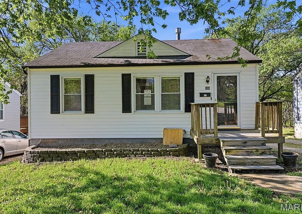 1st image of 306 Oaklawn Ave