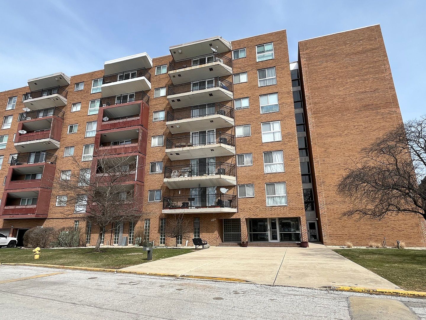 300 Park Ave APT 443