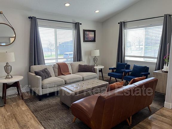 3rd image of 3663 S Lake Mountain Dr