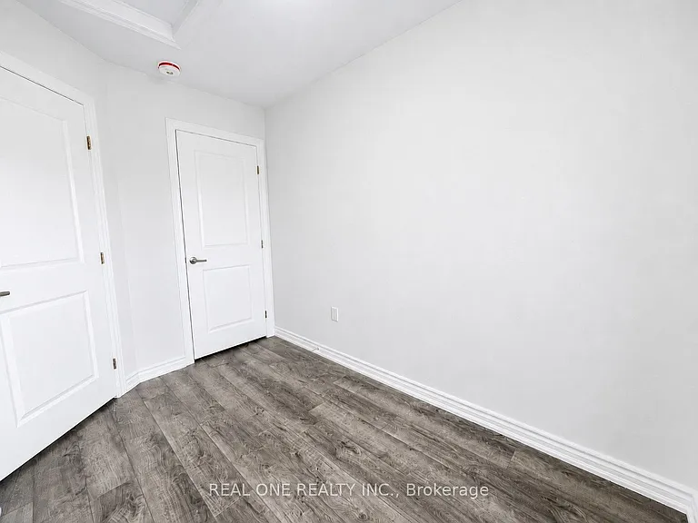 61 Soho St #31 — Photo 25