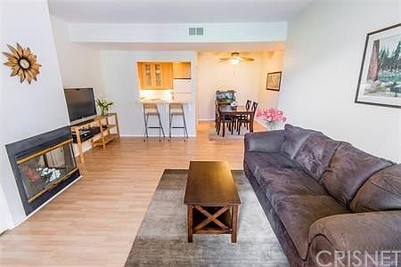 2nd image of 23735 Del Monte Dr Unit 159