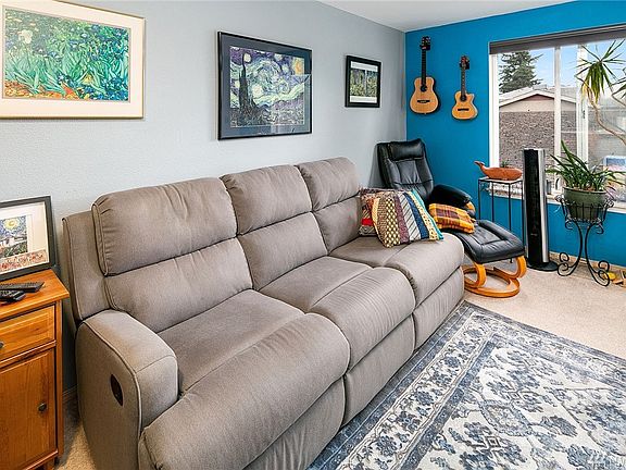 3rd image of 12050 15th Ave NE APT 402