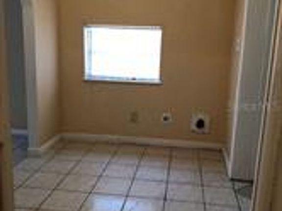 5th image of 123 Academy Ave