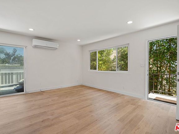 4th image of 636 Brooks Ave #A