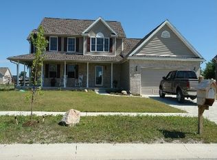 4117 Edge View Dr, Oregon, OH 43616