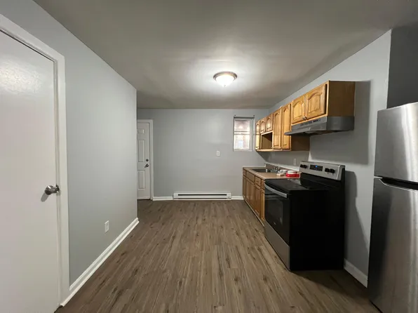 366 Forrest St #1E, Jersey City, NJ 07304