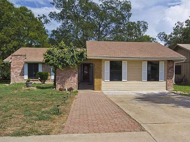 1st image of 316 Heartwood Dr