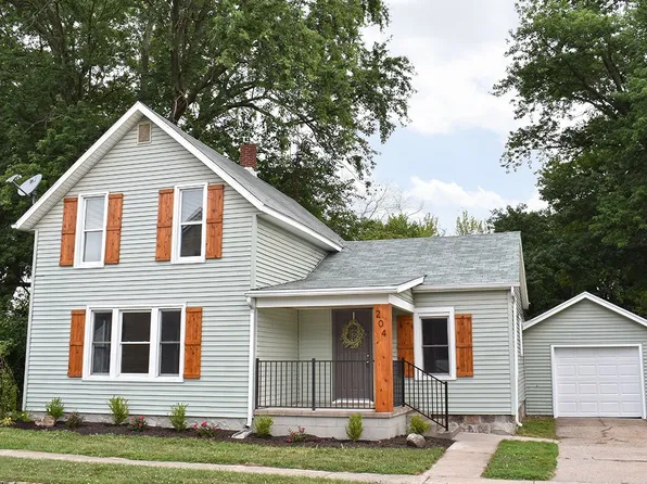 204 E Lawrence St, Middlebury, IN 46540