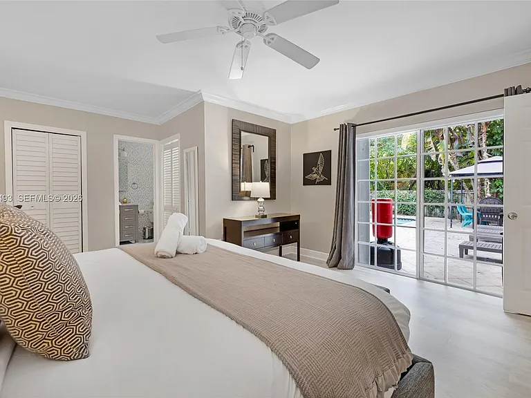 7711 Coquina Dr — Photo 23
