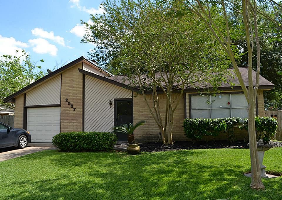 1st image of 2537 Knoxville Dr