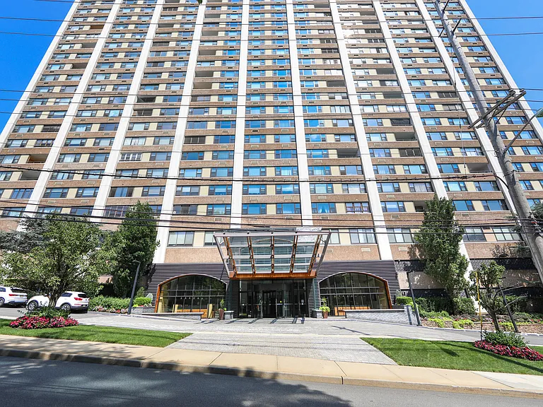 250 Gorge Rd #29E — Photo 48