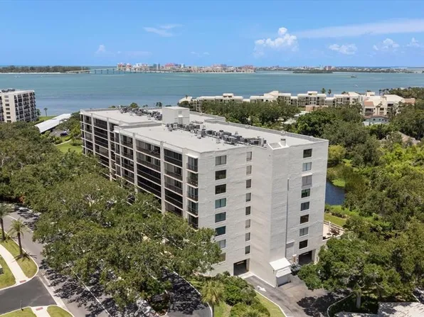 220 Belleview Blvd APT 709, Belleair, FL 33756