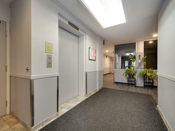 4th image of 10172 118th St NW #48