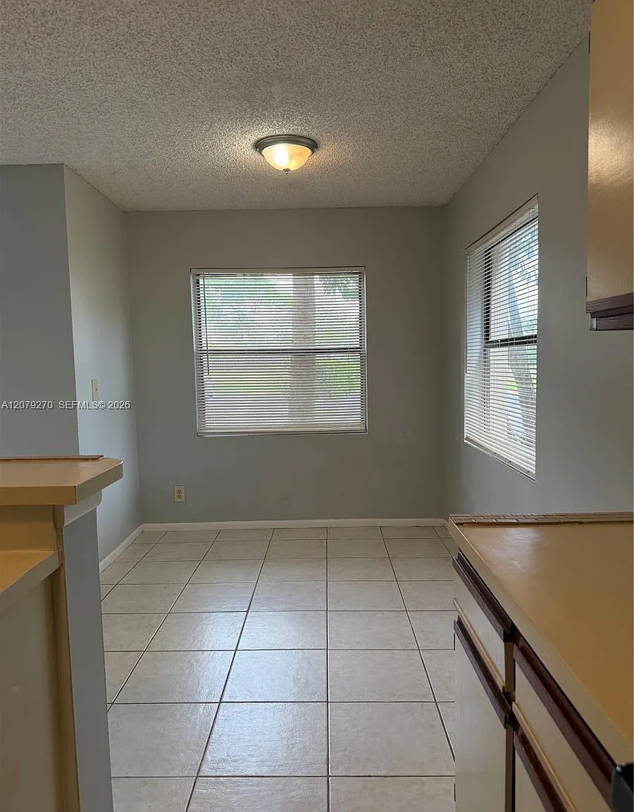 Summerbreeze Condo — Photo 4