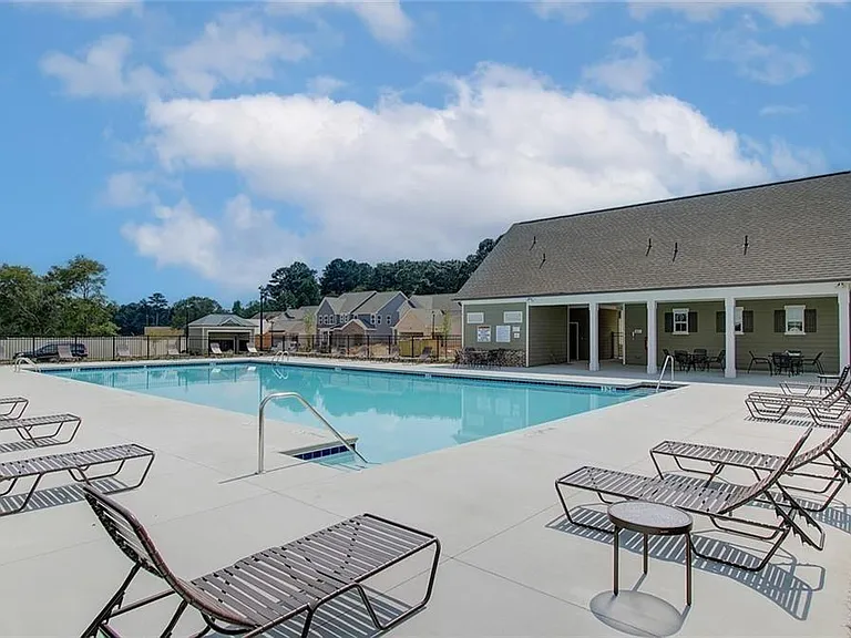 325 Sterling Creek Way — Photo 32