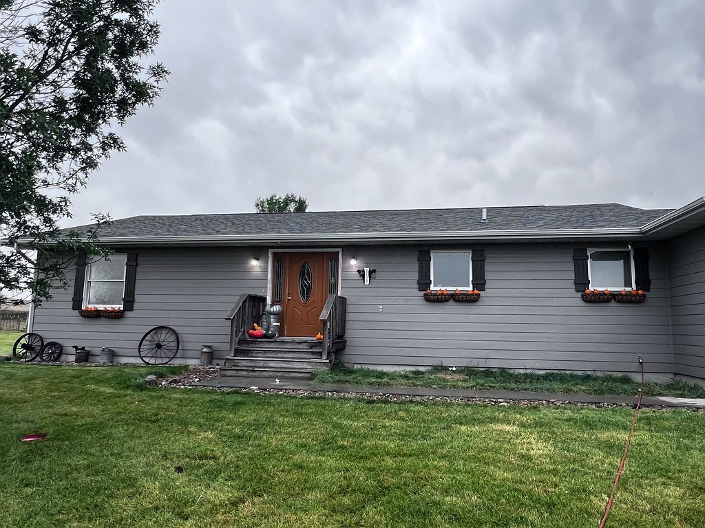 363 Park Dr - Property Image