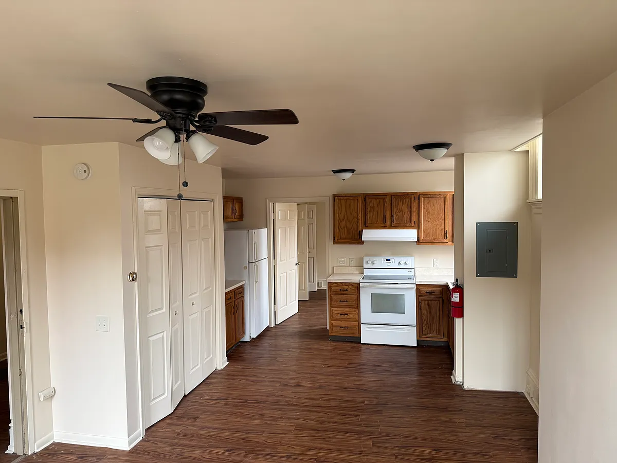 Building Photo - 231 Cherry St #1