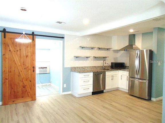 4th image of 3911 4th Ave N